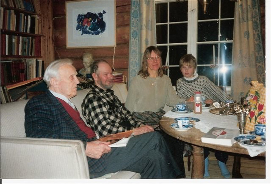 Image 144 HELGE_INGSTAD_OLIVER_ANORE_1993